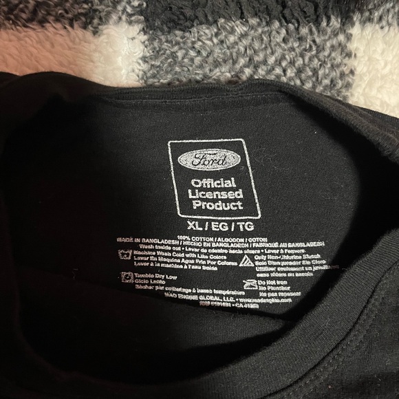 Oversized T - Picture 3 of 3